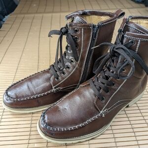 Converse men's sz 11M brown moccasin toe bold white cord stitching leather boots